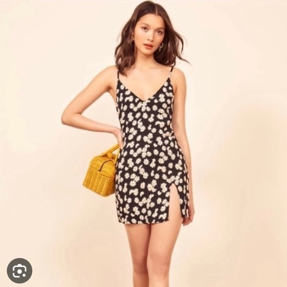 Reformation Dresses & Skirts - Reformation Mini Dress with slit